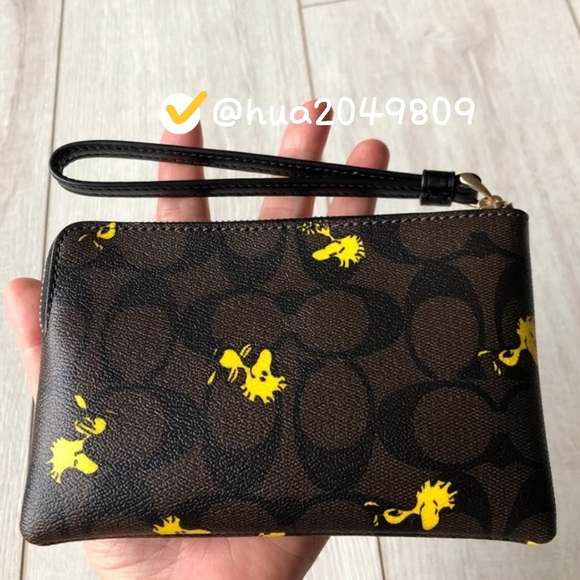 Coach X Peanuts Wristlet with Woodstock - Picture 2 of 4